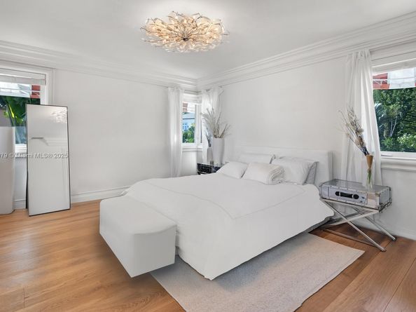 3026 Flamingo Dr, Miami Beach FL 33140