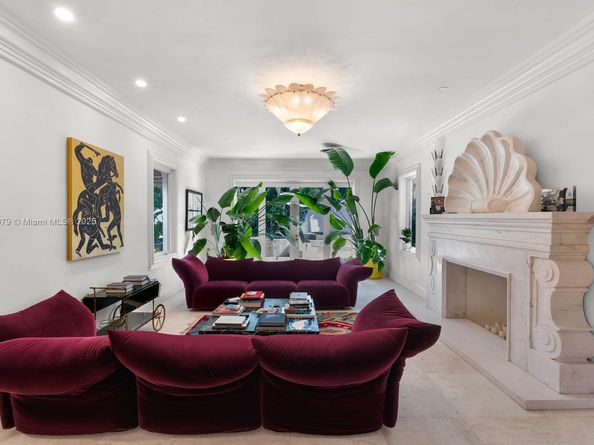 3026 Flamingo Dr, Miami Beach FL 33140