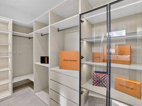 2709 NE 25th Ct, Fort Lauderdale FL 33305