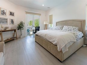 4021 E Lake Estates Dr, Davie FL 33328