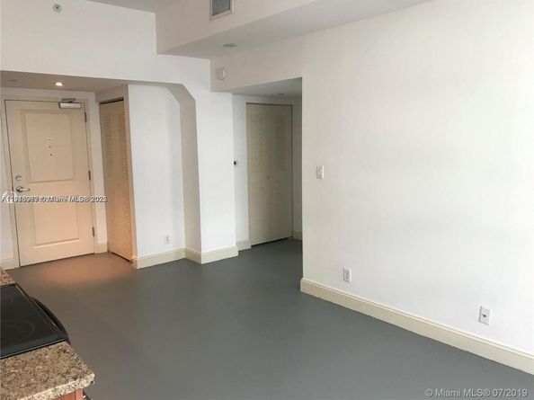 111 E Flagler St 803, Miami FL 33131