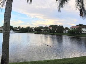 10830 NW 8th St, Pembroke Pines FL 33026