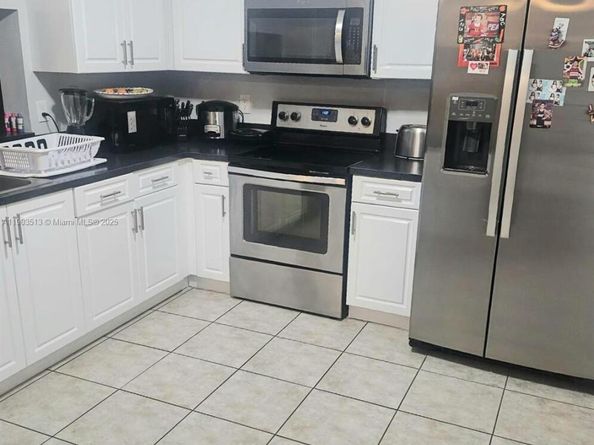 10830 NW 8th St, Pembroke Pines FL 33026