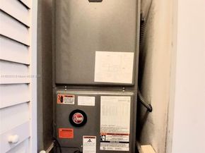 10830 NW 8th St, Pembroke Pines FL 33026