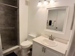 10830 NW 8th St, Pembroke Pines FL 33026