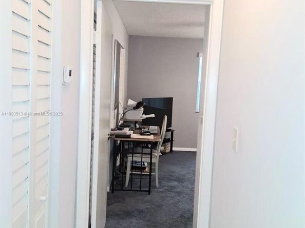 10830 NW 8th St, Pembroke Pines FL 33026