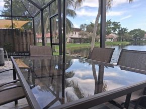 10830 NW 8th St, Pembroke Pines FL 33026