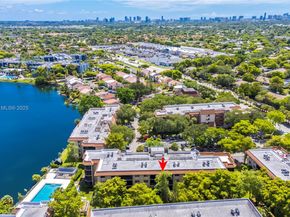 511 Ives Dairy Rd 1046, Miami FL 33179