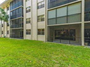 511 Ives Dairy Rd 1046, Miami FL 33179