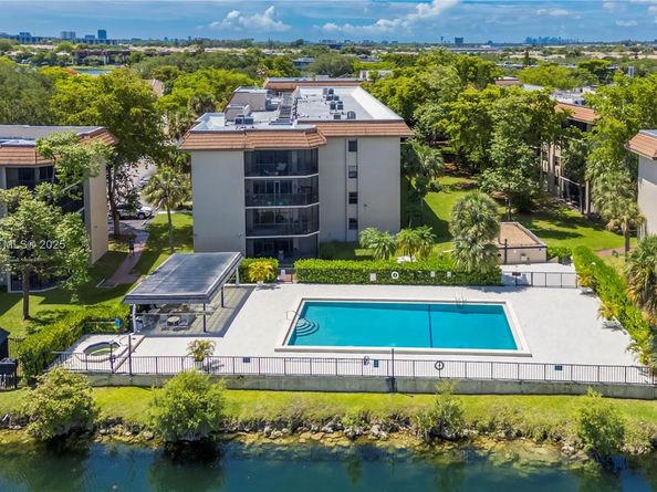 511 Ives Dairy Rd 1046, Miami FL 33179