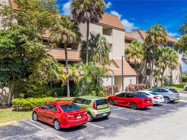 511 Ives Dairy Rd 1046, Miami FL 33179