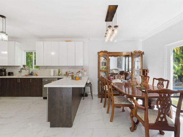 401 SW 28th Rd, Miami FL 33129