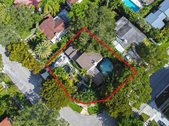 401 SW 28th Rd, Miami FL 33129