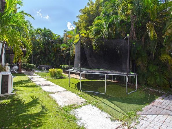 401 SW 28th Rd, Miami FL 33129