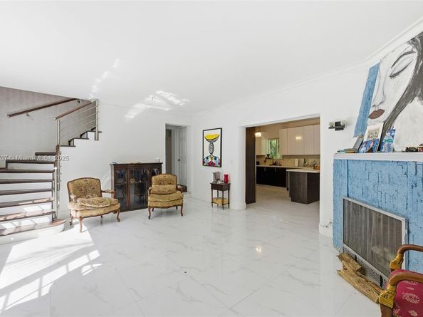 401 SW 28th Rd, Miami FL 33129