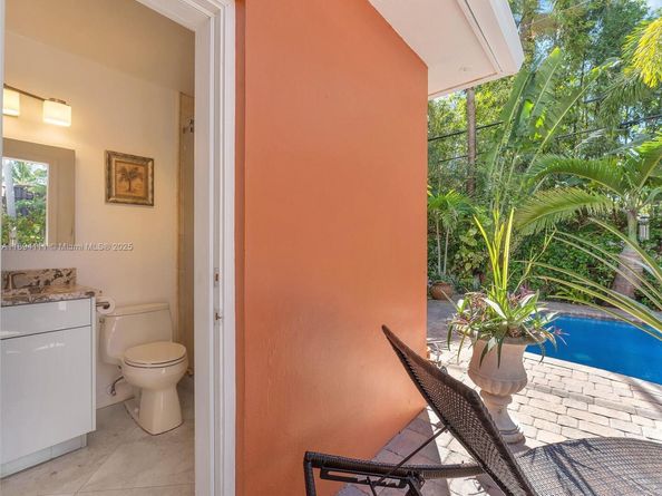 1030 Johnson St, Hollywood FL 33019