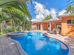 1030 Johnson St, Hollywood FL 33019