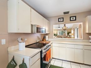 6710 S Parkway Dr 311, Margate FL 33068