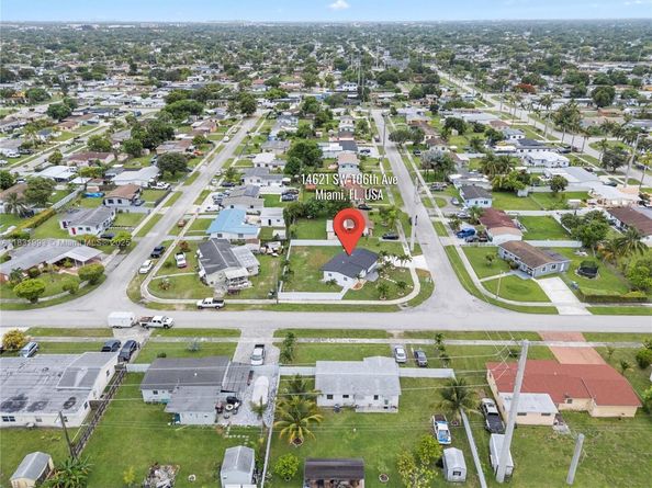 14621 SW 106th Ave, Miami FL 33176