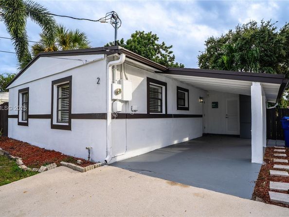 2634 Thomas St, Hollywood FL 33020