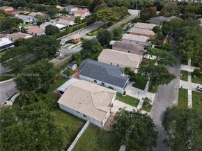 2411 SW 103rd Way, Miramar FL 33025
