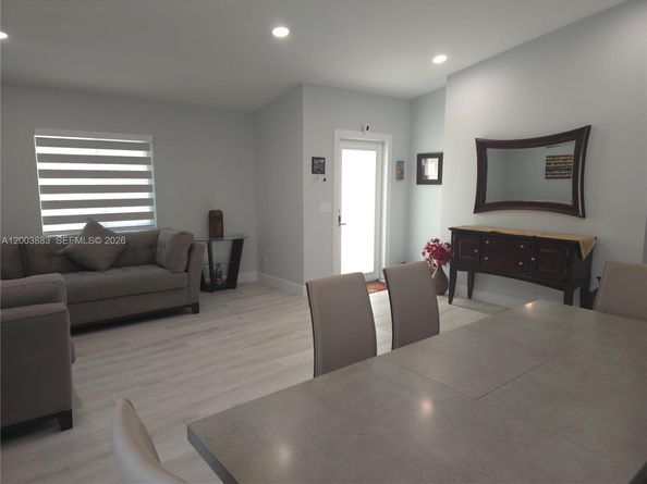 2411 SW 103rd Way, Miramar FL 33025