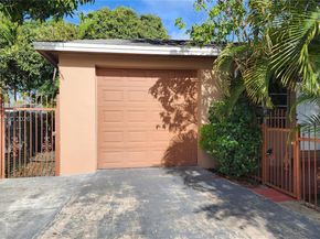 795 NW 42nd St, Miami FL 33127