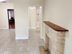 795 NW 42nd St, Miami FL 33127
