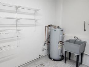 795 NW 42nd St, Miami FL 33127