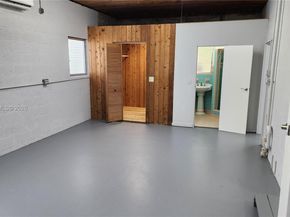 795 NW 42nd St, Miami FL 33127
