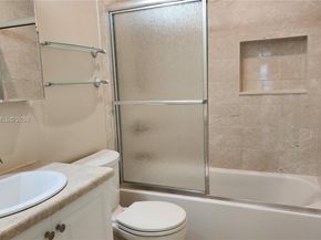 795 NW 42nd St, Miami FL 33127