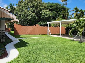 795 NW 42nd St, Miami FL 33127