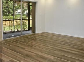 3001 N Oakland Forest Dr 104, Oakland Park FL 33309