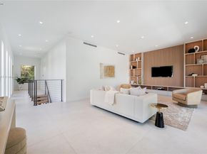 300 NE 48th St, Miami FL 33137