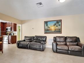 9060 NW 32nd St, Coral Springs FL 33065