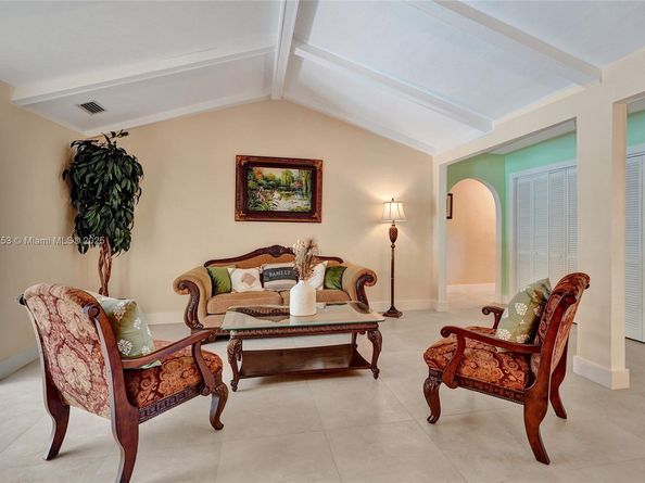 9060 NW 32nd St, Coral Springs FL 33065