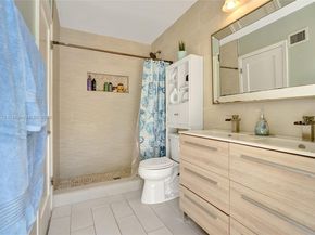 9060 NW 32nd St, Coral Springs FL 33065
