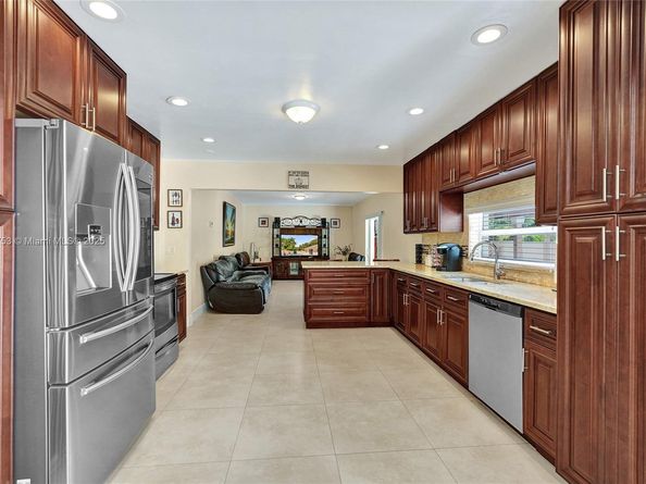 9060 NW 32nd St, Coral Springs FL 33065
