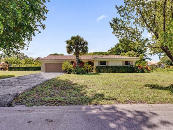 9060 NW 32nd St, Coral Springs FL 33065