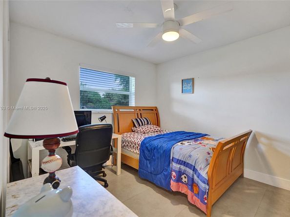 9060 NW 32nd St, Coral Springs FL 33065