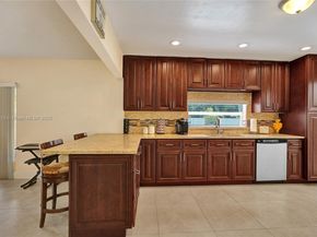 9060 NW 32nd St, Coral Springs FL 33065