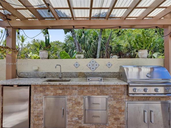 9060 NW 32nd St, Coral Springs FL 33065