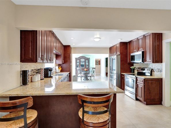 9060 NW 32nd St, Coral Springs FL 33065