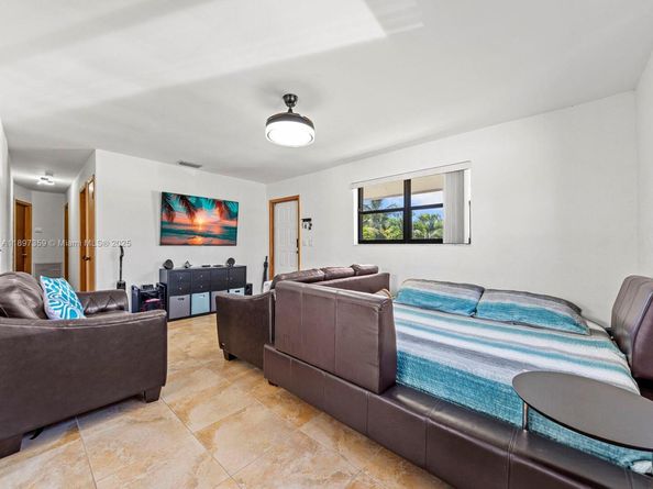 14501 SW 300th St, Homestead FL 33033