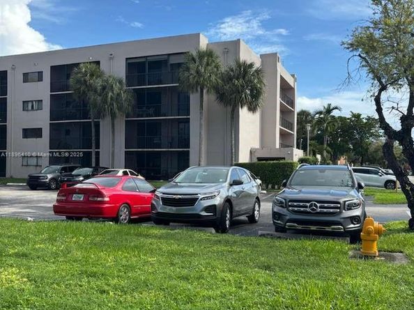 8400 SW 133rd Ave Rd 202, Miami FL 33183
