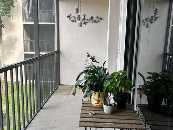 8400 SW 133rd Ave Rd 202, Miami FL 33183