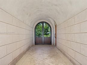 600 Isle Of Palms Dr, Fort Lauderdale FL 33301