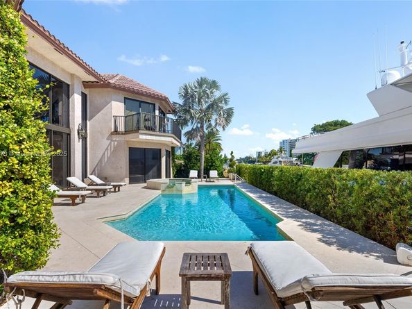 600 Isle Of Palms Dr, Fort Lauderdale FL 33301