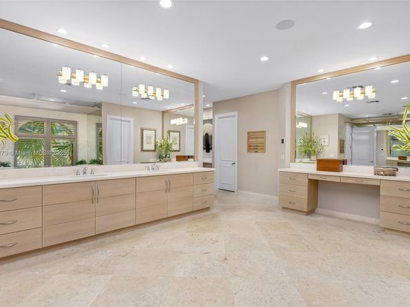 600 Isle Of Palms Dr, Fort Lauderdale FL 33301