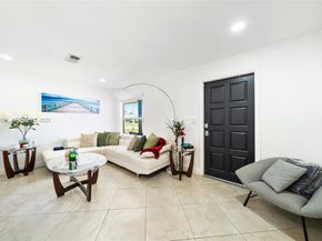 1040 SW 66th Ave, Pembroke Pines FL 33023